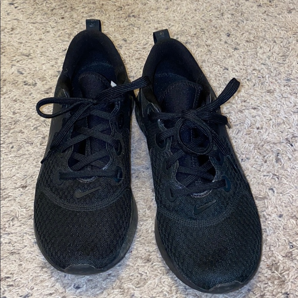 Nike Legend React Sneakers